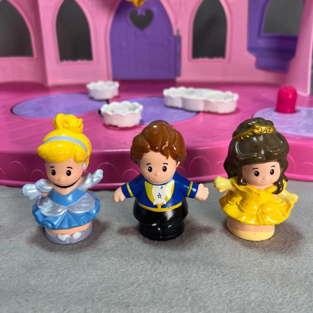 Fisher-Price Little People‎ Disney Princess Musical Dancing Palace 2014 WORKS